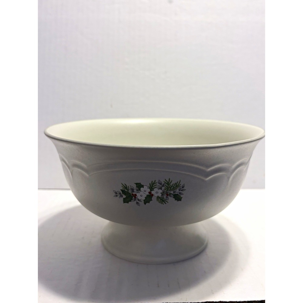 Pfaltzgraff Christmas Heirloom Round Footed Centerpiece Serving Bowl #565 8.25"